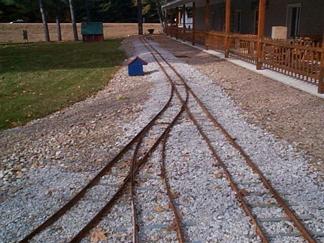 Photo of Spur leading to passing siding and the Intervale shops