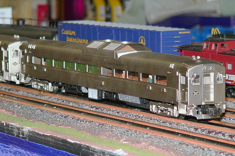 Photo of READING IN O-GAUGE