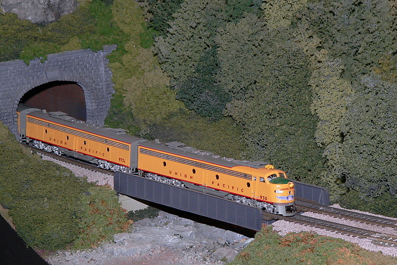 Photo of Union Pacific Streamliner in HO-GAUGE