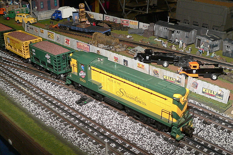 Photo of CHICAGO & NORTH WESTERN IN O-GAUGE