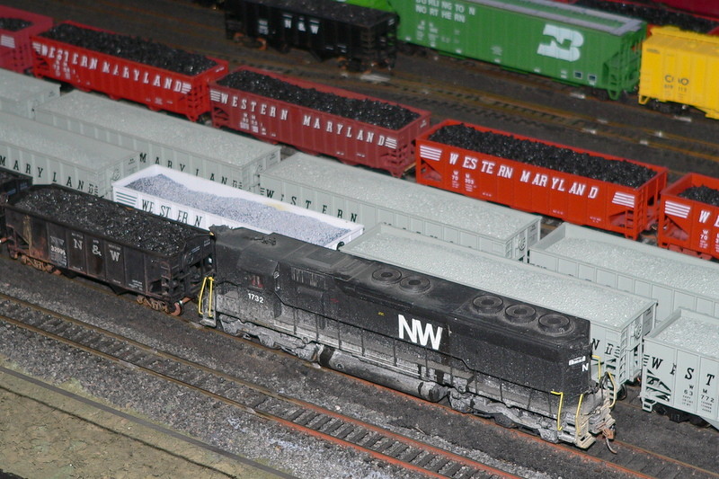 Photo of N&W hard at work in HO-Scale