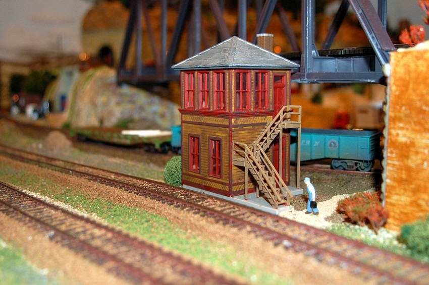 Photo of Great Northern Railroad HO Scale Layout - Image No. 17