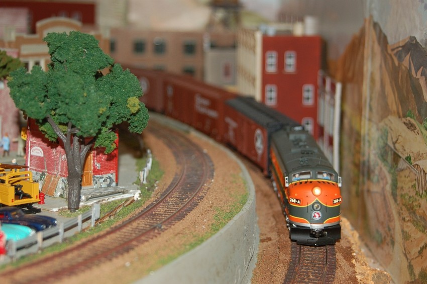 Photo of Great Northern Railroad HO Scale Layout - Image No. 27