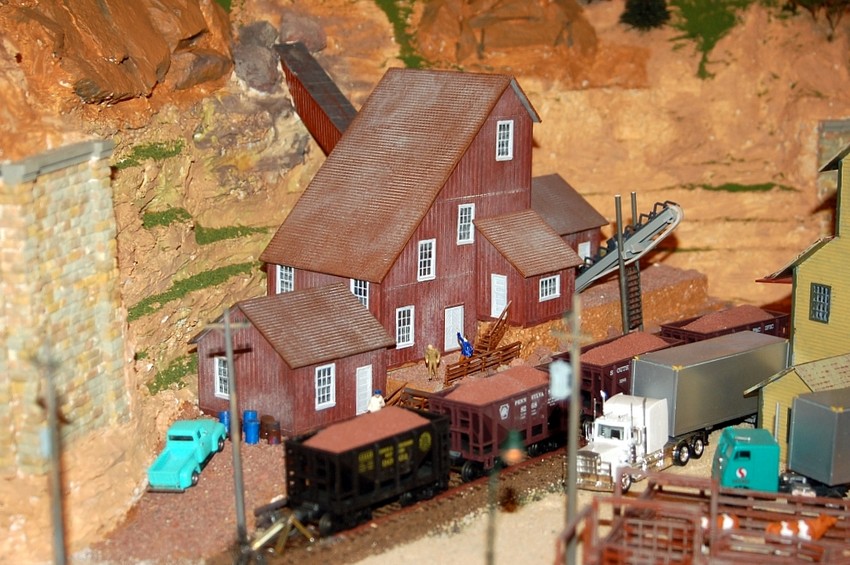 Photo of Great Northern Railroad HO Scale Layout - Image No. 30