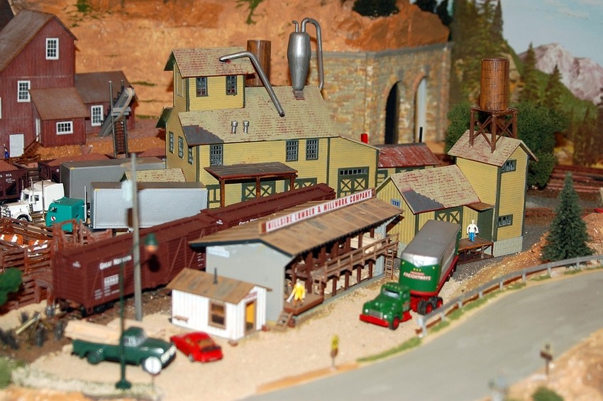 Photo of Great Northern Railroad HO Scale Layout - Image No. 38