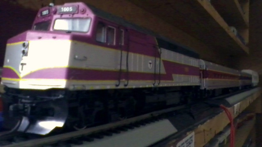 Photo of MBTA F40PH 1005 Consist