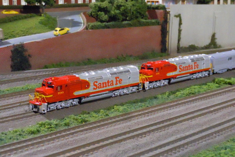 Photo of Santa Fe #100 in N Gauge