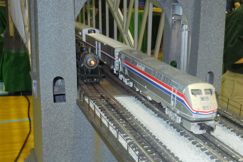Photo of Amtrak in O-Gauge