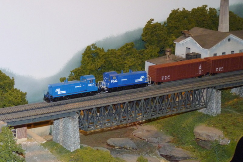Photo of Foggy Day: Conrail in HO