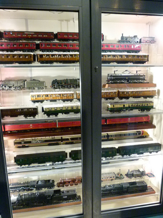 Photo of Display case of models