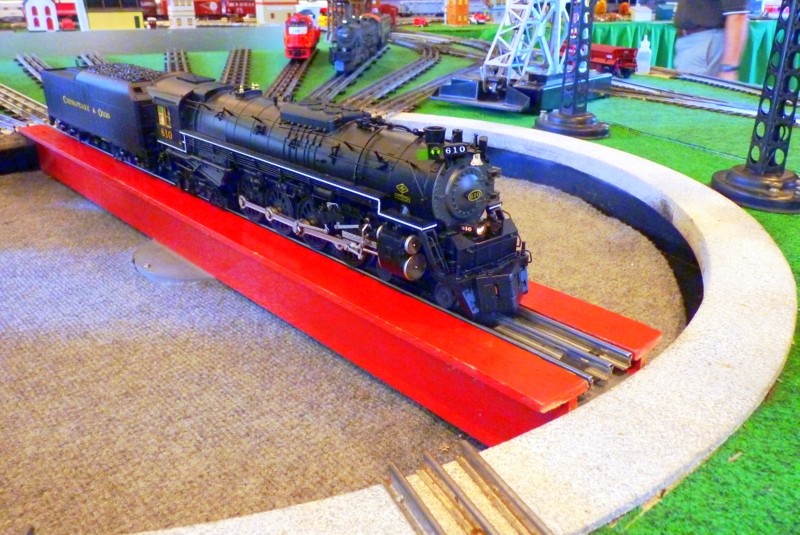 Photo of On the O-Gauge turntable