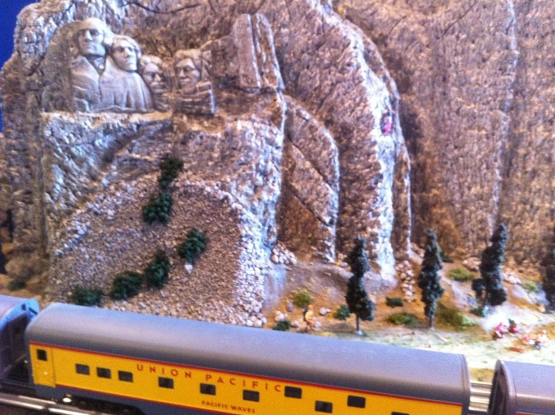 Photo of Union Pacific at Mt. Rushmore