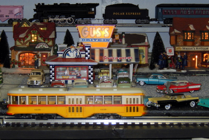 Photo of Gus's Drive-In in O Gauge