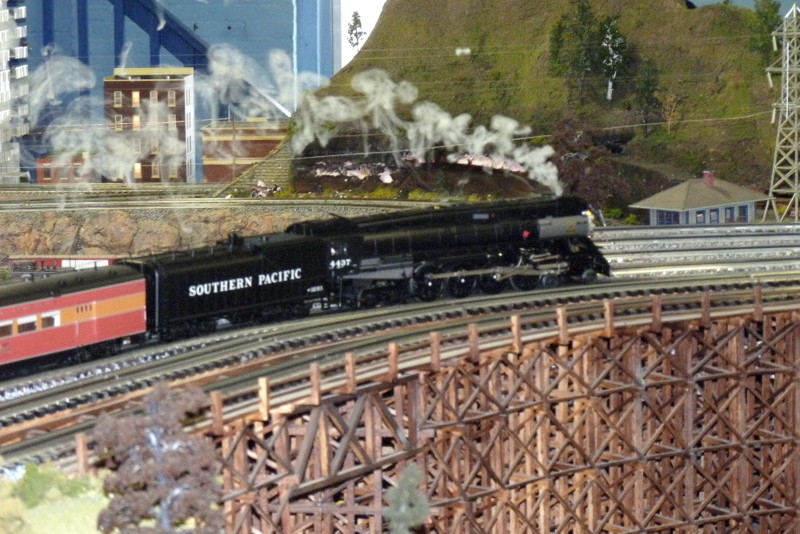 Photo of Southern Pacific in O-Gauge