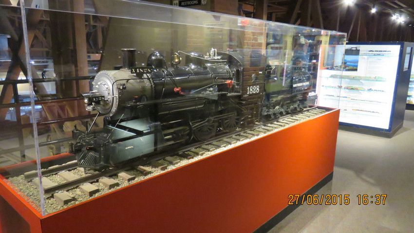 Photo of Southern Pacific #1828