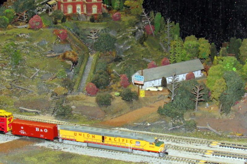 Photo of Union Pacific passing the Bates Motel
