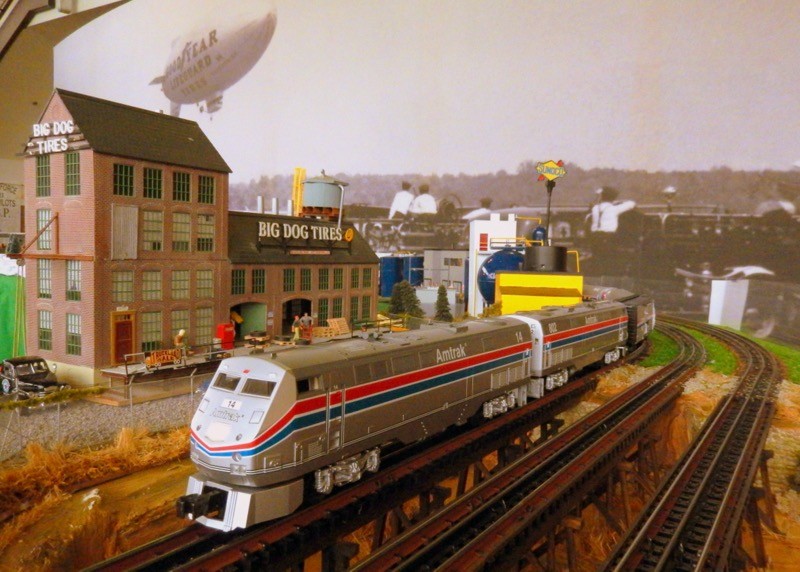 Photo of Amtrak in O Gauge