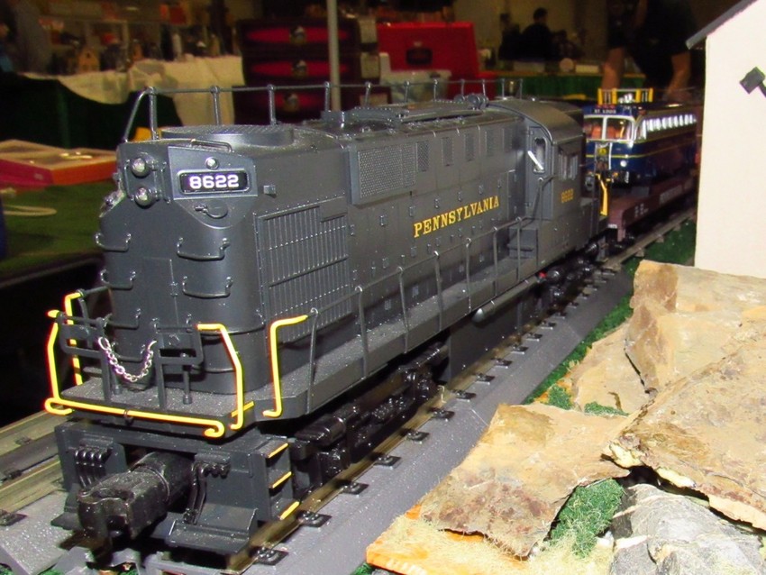 Photo of PRR Lionel RS-11 in O-Gauge